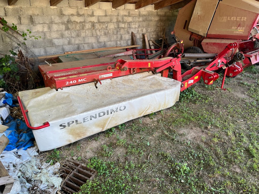 Mähwerk du type Lely SPLENDIMO 240 MC, Gebrauchtmaschine en VERNOUX EN VIVARAIS (Photo 1)