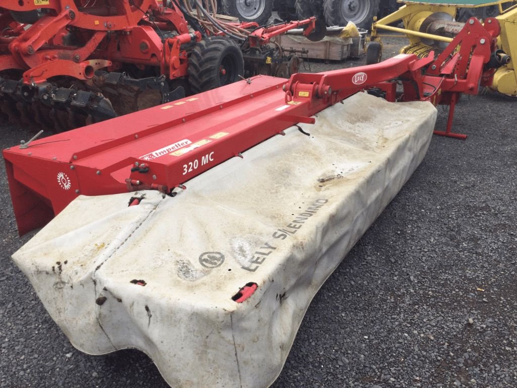 Mähwerk van het type Lely SPLENDIMO 320 MC, Gebrauchtmaschine in Vogelsheim (Foto 2)