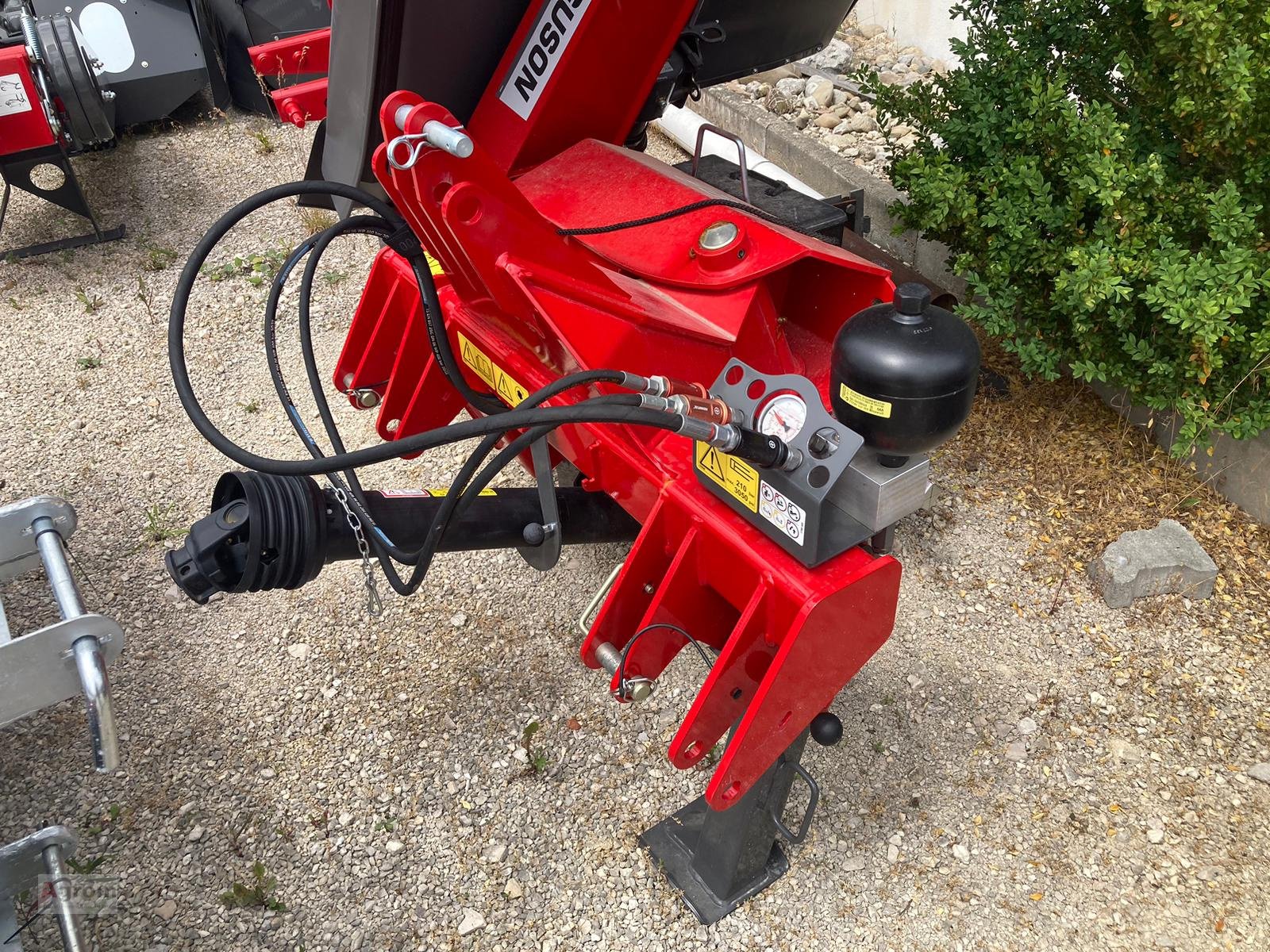 Mähwerk Türe ait Massey Ferguson DM 367 TL-V, Neumaschine içinde Münsingen (resim 3)