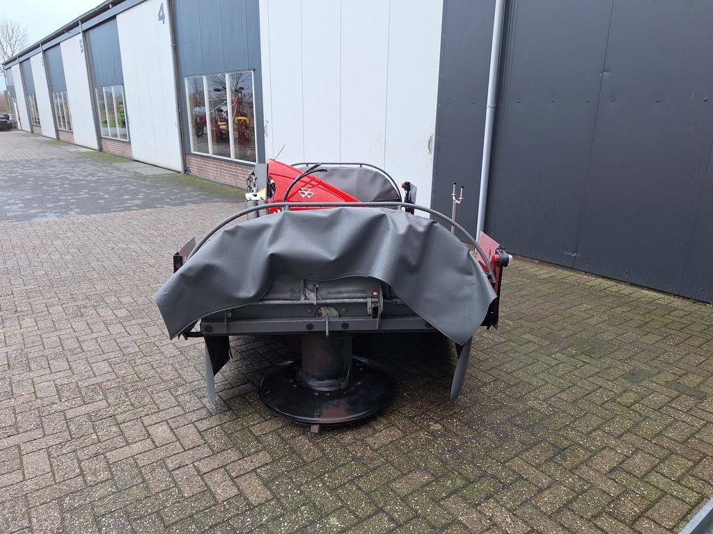 Mähwerk van het type Massey Ferguson M 304 FP-V, Gebrauchtmaschine in MARIENHEEM (Foto 4)