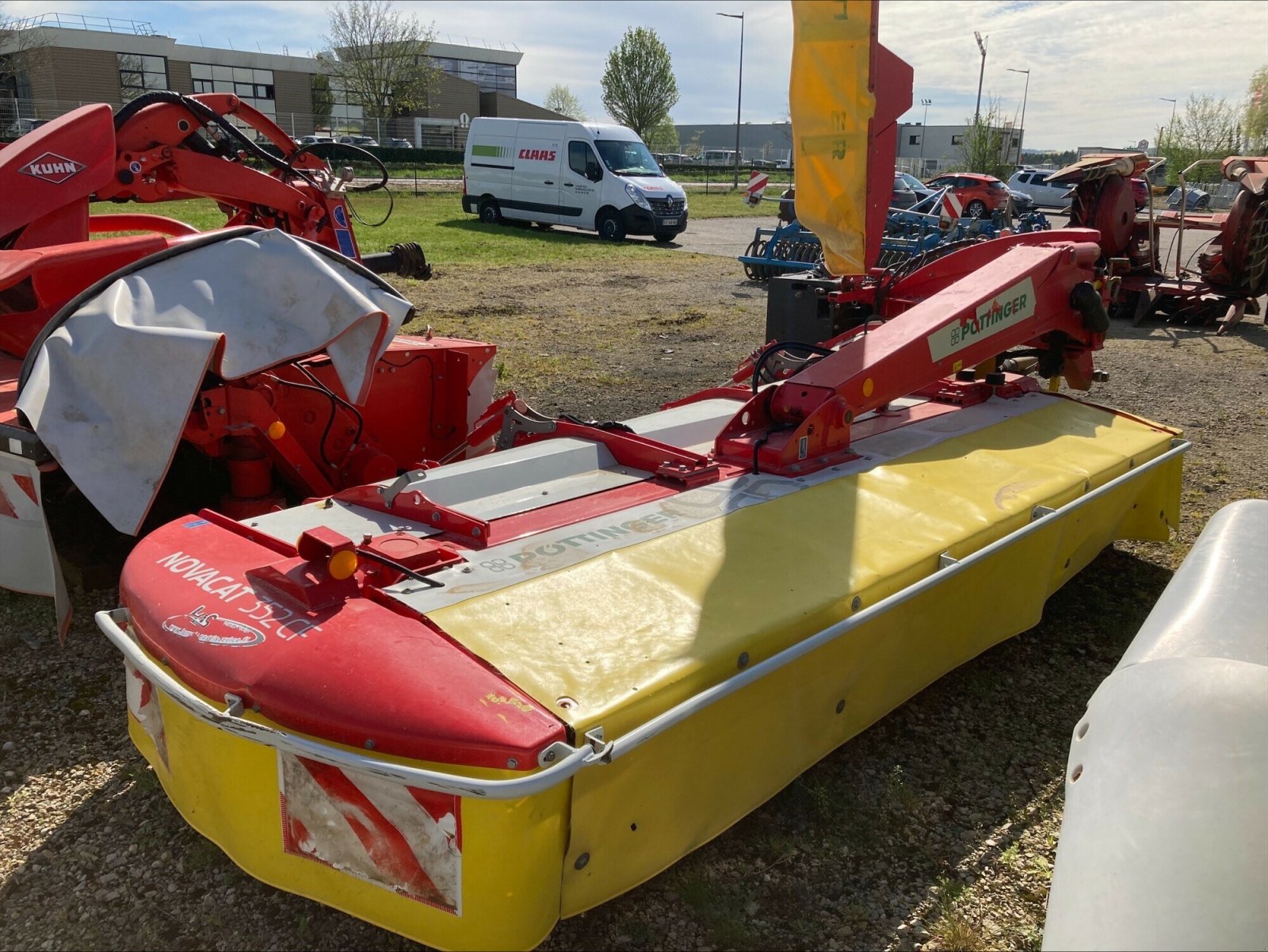 Mähwerk du type Pöttinger NOVACAT 352 CF, Gebrauchtmaschine en CHEMINOT (Photo 1)