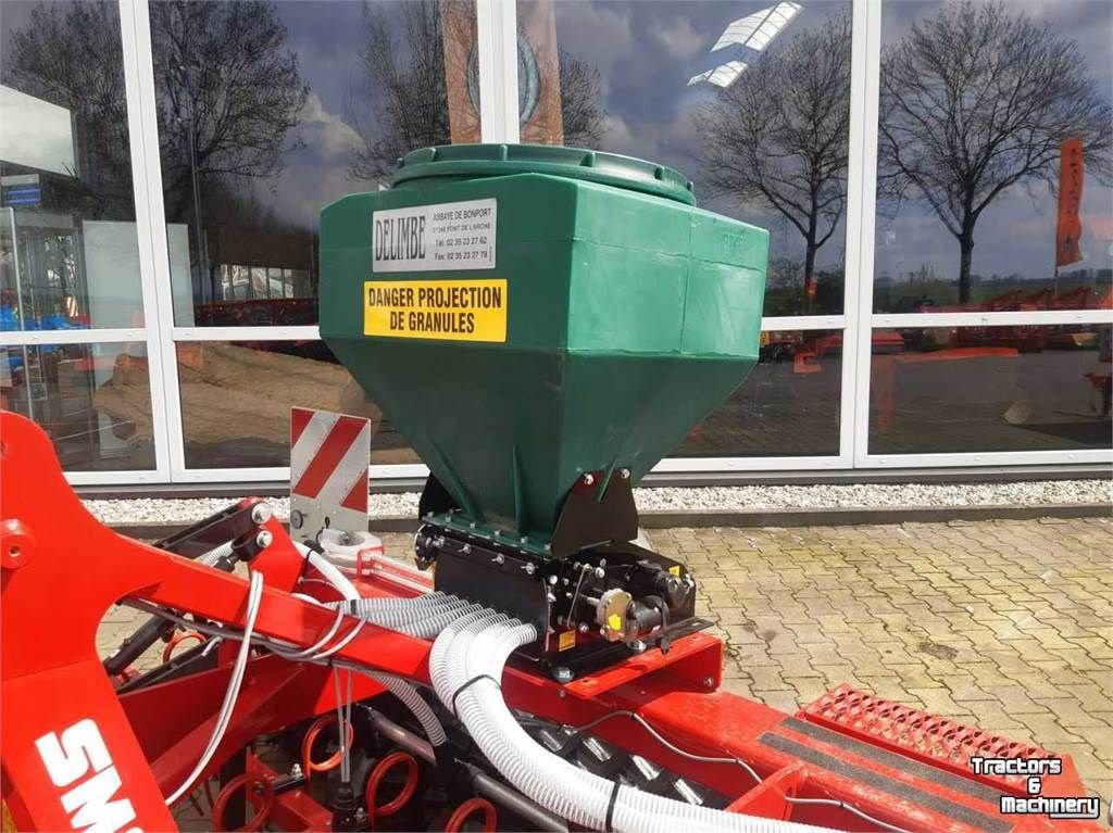 Mähwerk des Typs Sonstige SMS 300N graslandverbeteraar met Delimbe zaaimachine, Gebrauchtmaschine in Zevenaar (Bild 5)