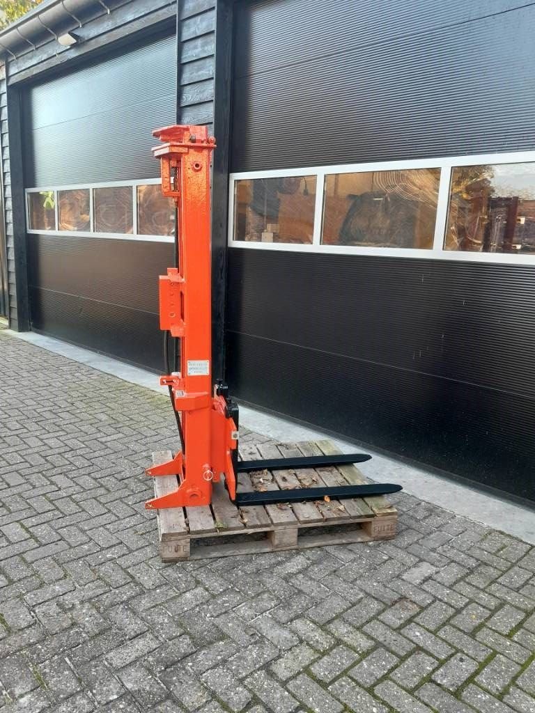 Mähwerk van het type Sonstige Weber Hefmast trilplaat Vano cambridge voor minitrekker, Gebrauchtmaschine in Ederveen (Foto 2)