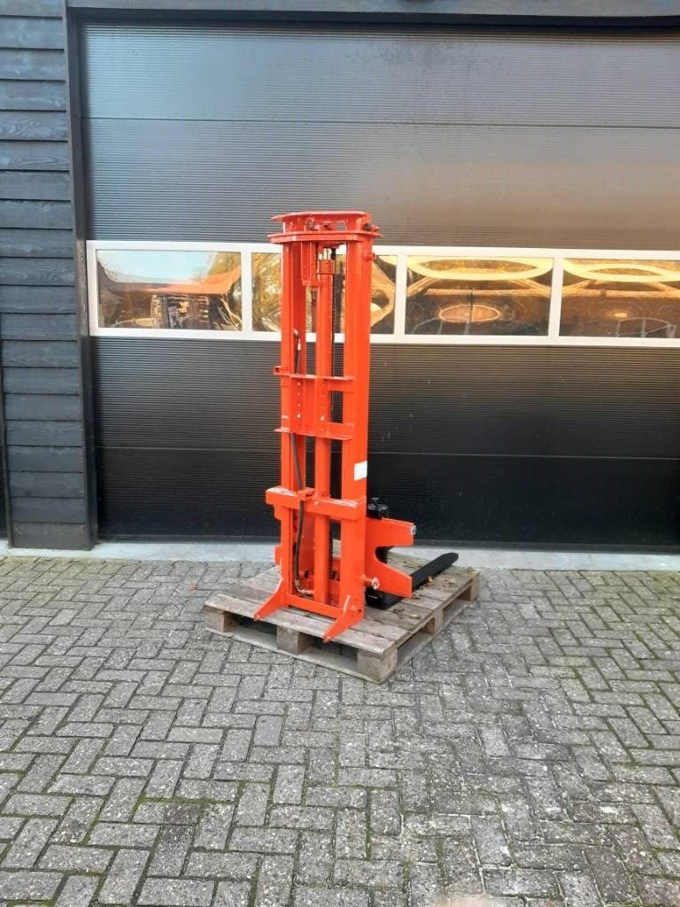 Mähwerk van het type Sonstige Weber Hefmast trilplaat Vano cambridge voor minitrekker, Gebrauchtmaschine in Ederveen (Foto 1)