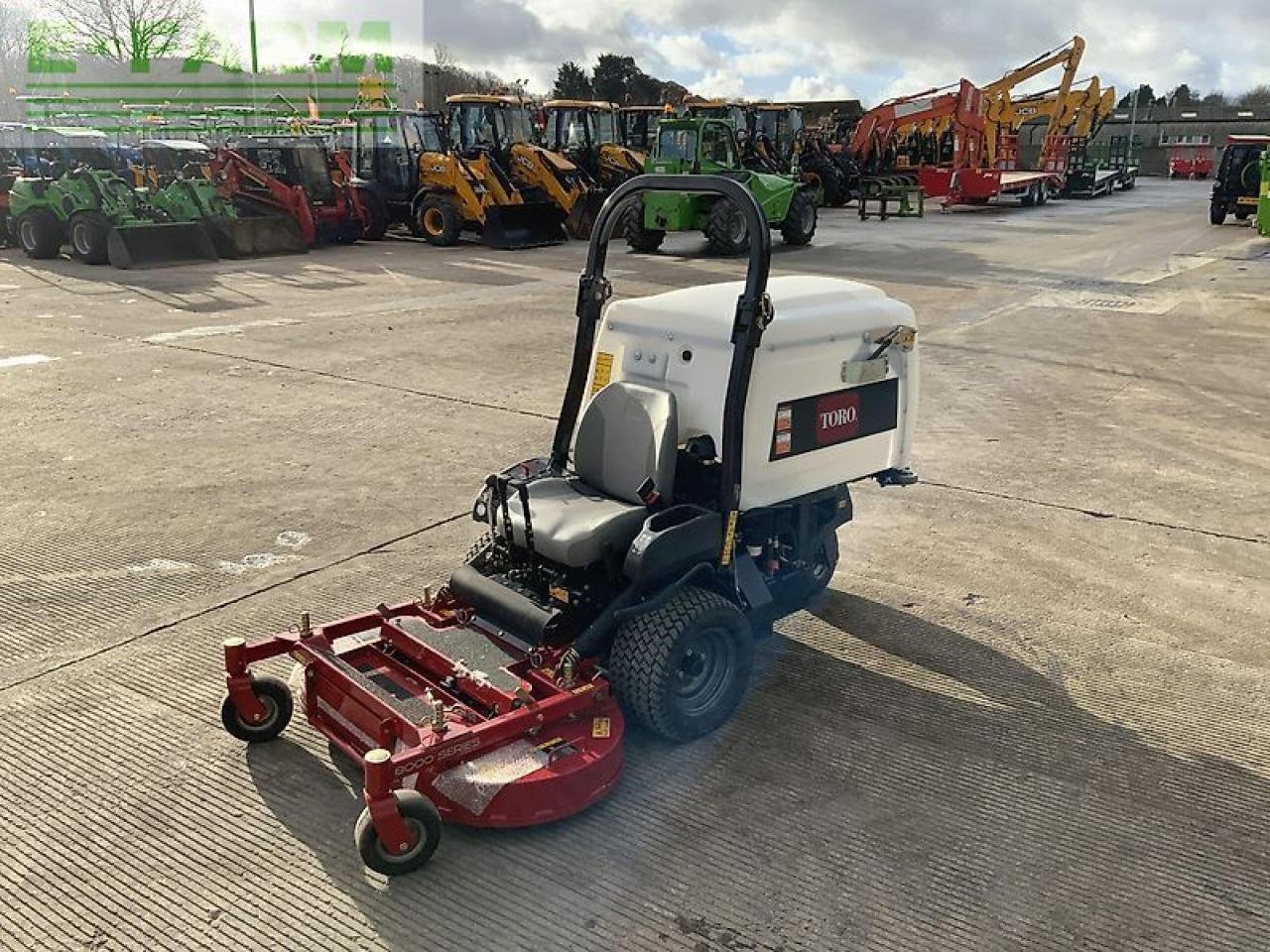 Mähwerk typu Toro z8000 series lawn mower (st21609), Gebrauchtmaschine v SHAFTESBURY (Obrázek 3)