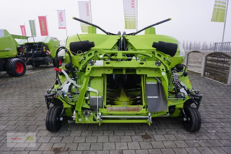 Maisgebiß van het type CLAAS ORBIS 750, Vorführmaschine in Töging am Inn (Foto 2)