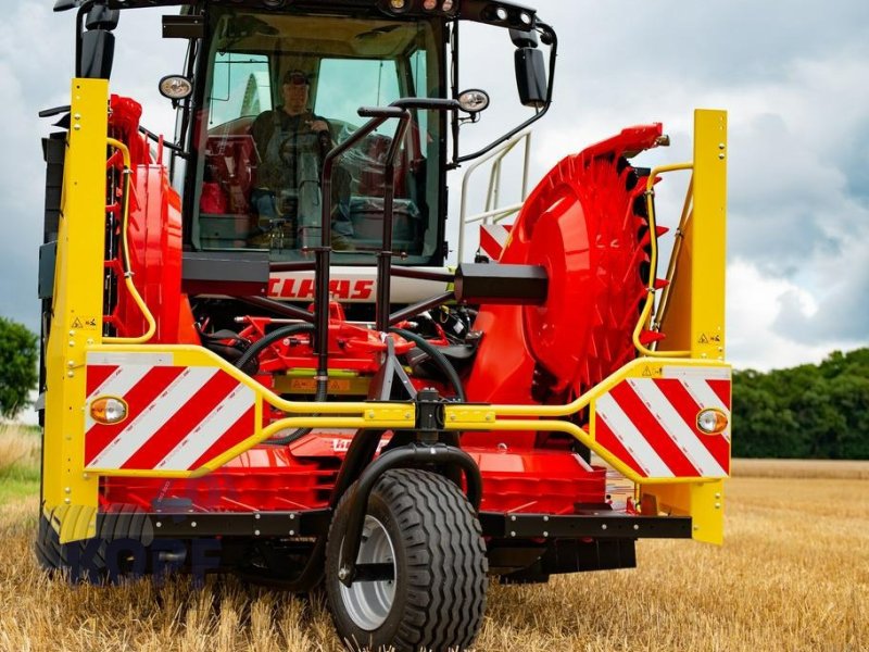 Maisgebiß van het type Kemper 460 Plus StalkBuster Neu für Claas mit Fahrwerk, Neumaschine in Schutterzell