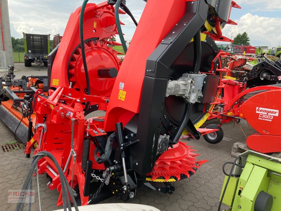 Maisgebiß van het type Kemper 475 plus  + Zusatzfahrwerk 400 F, Neumaschine in Bockel - Gyhum (Foto 4)