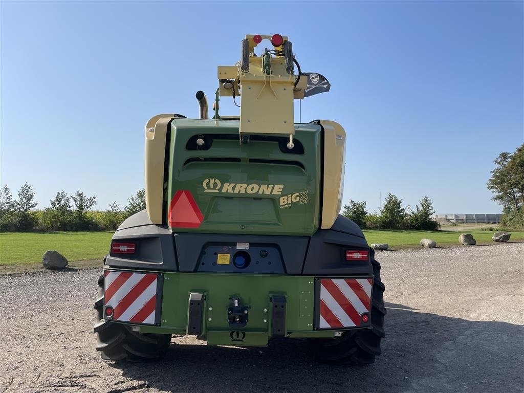 Maisgebiß tip Krone Big X 630 NY MODEL MED NY KABINE LAVT TIMETAL, Gebrauchtmaschine in Ribe (Poză 5)