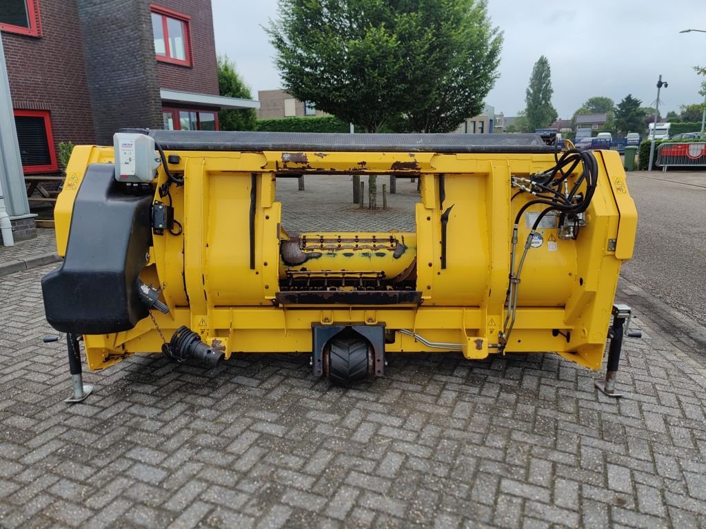 Maisgebiß of the type New Holland 273 Gras Pick-up, Gebrauchtmaschine in BOEKEL (Picture 3)