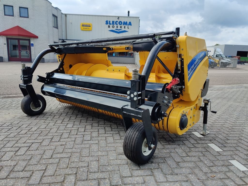 Maisgebiß Türe ait New Holland 300FP Gras Pick-up, Gebrauchtmaschine içinde BOEKEL (resim 1)