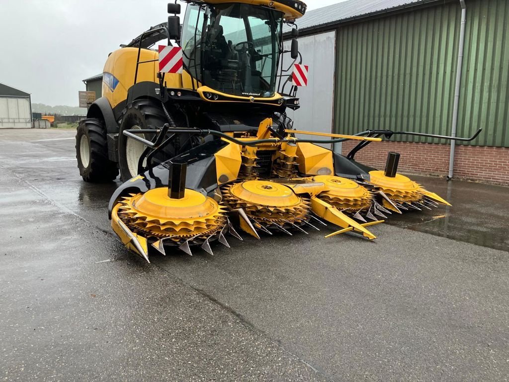 Maisgebiß des Typs New Holland 600BFIE 8 Row Mais header, Gebrauchtmaschine in BOEKEL (Bild 11)