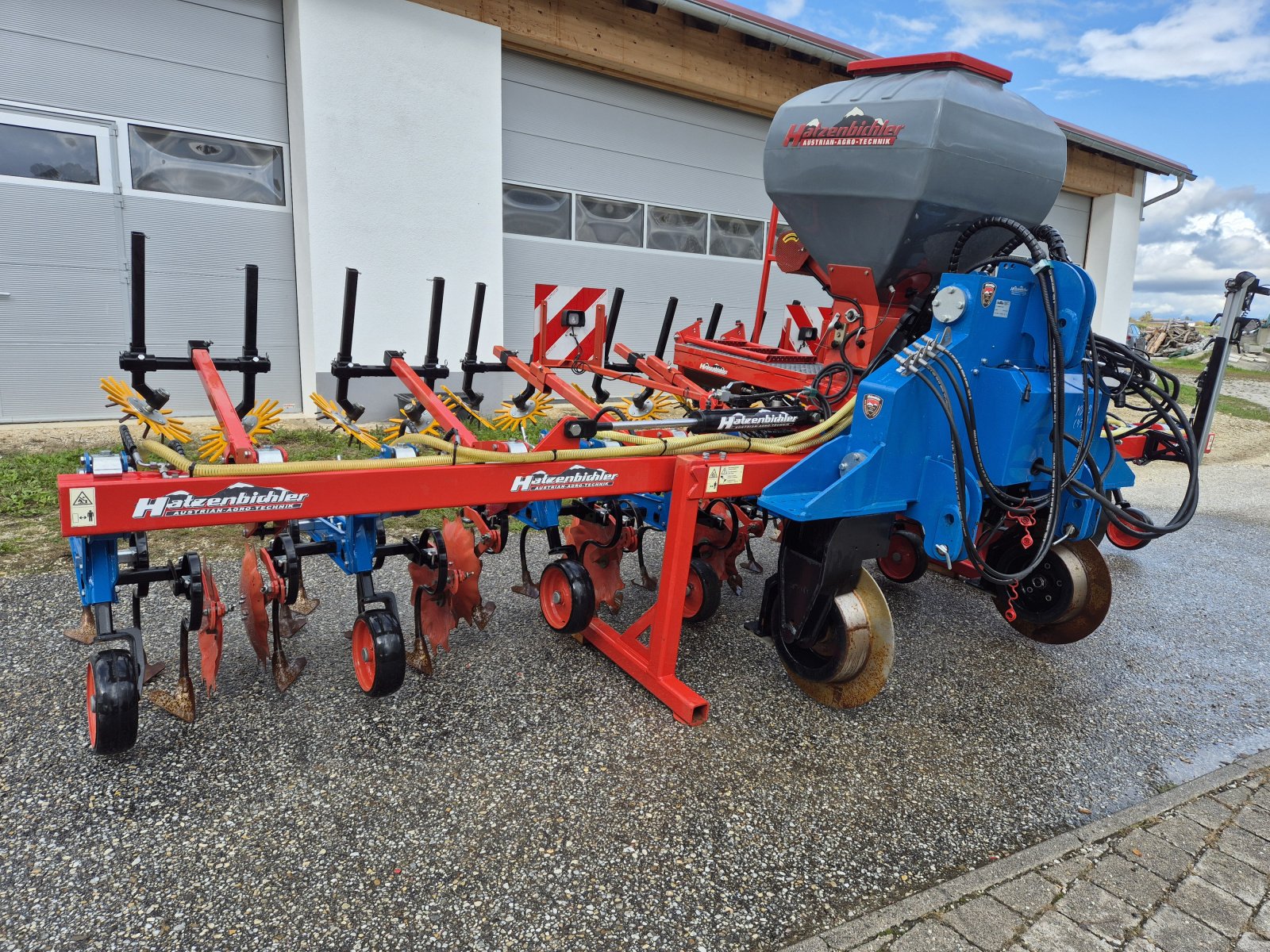 Maishackgerät a típus Hatzenbichler Hackgerät 8 reihig Section Control Isobus Mais Verschubrahmen Kamersteuerung, Gebrauchtmaschine ekkor: Dietersburg (Kép 1)