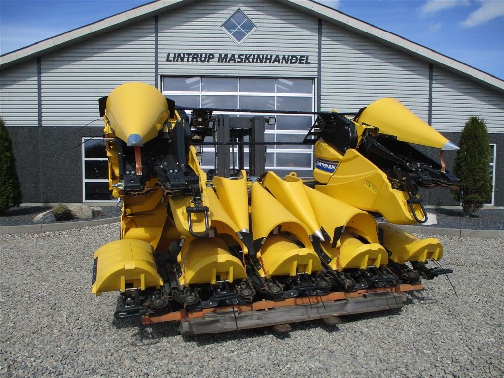 Maispflückvorsatz of the type New Holland 836 New Holland 980CF 6R80cm Corn header. NEW and UNUSED, Gebrauchtmaschine in Lintrup (Picture 2)