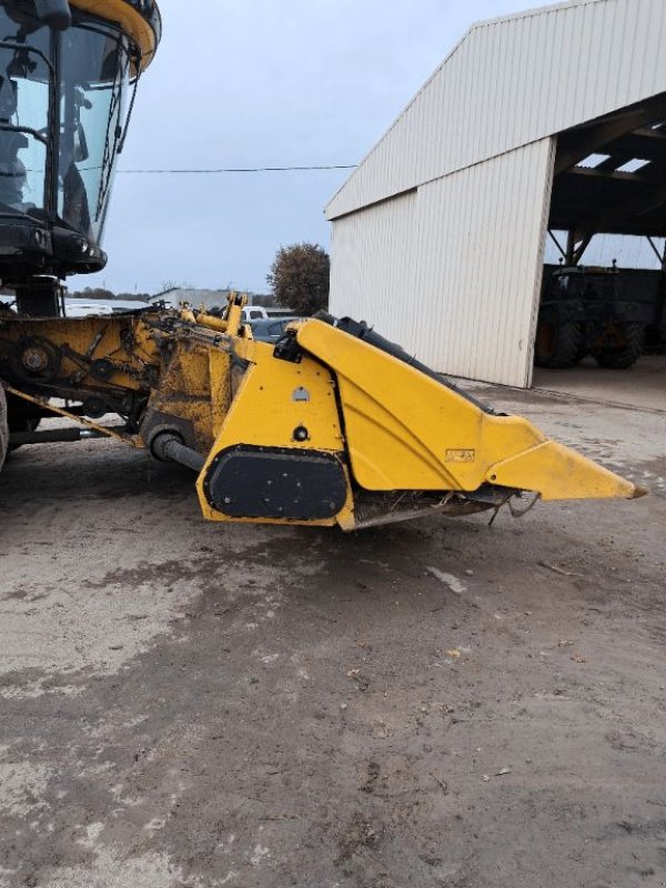 Maispflückvorsatz typu New Holland 875 W, Gebrauchtmaschine v CHATEAUBRIANT CEDEX (Obrázek 3)