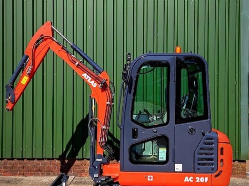 Minibagger of the type Atlas AC20F, Neumaschine in Oldebroek