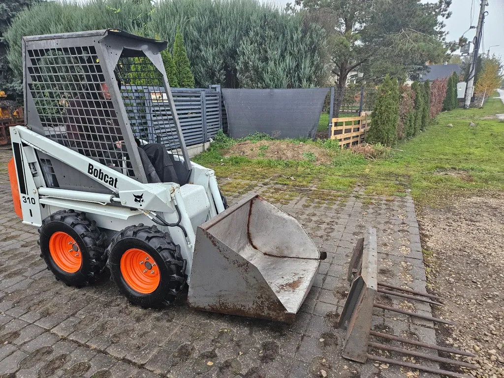 Minibagger от тип Bobcat 310, Gebrauchtmaschine в Hradec Kralove (Снимка 2)