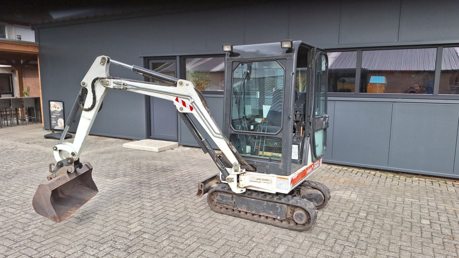 Minibagger du type Bobcat 322, Gebrauchtmaschine en Dronten (Photo 5)