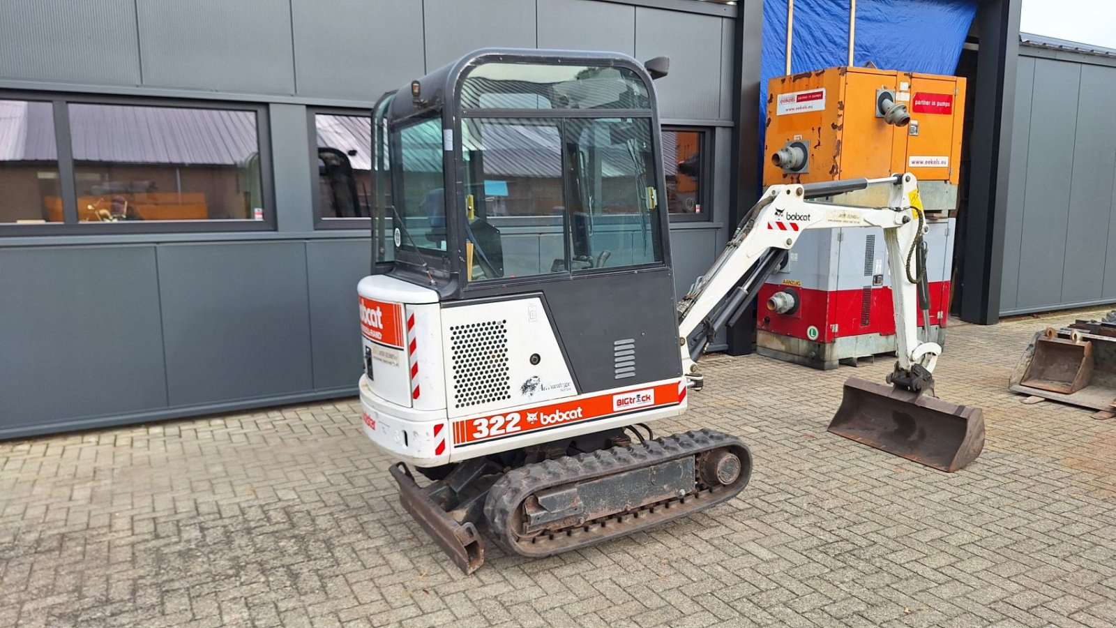 Minibagger van het type Bobcat 322, Gebrauchtmaschine in Dronten (Foto 9)