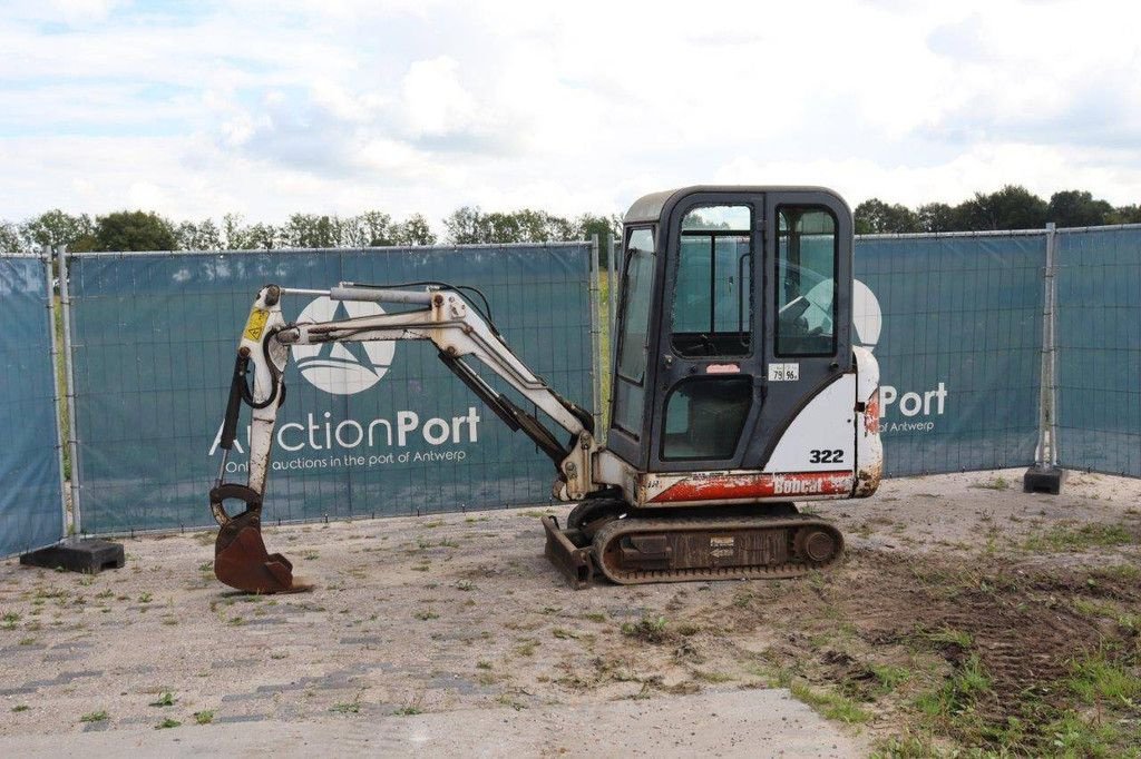 Minibagger of the type Bobcat 322, Gebrauchtmaschine in Antwerpen (Picture 1)