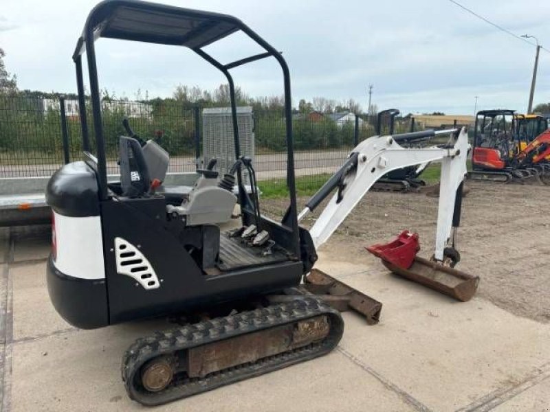 Minibagger типа Bobcat E 16, Gebrauchtmaschine в MOL (Фотография 4)