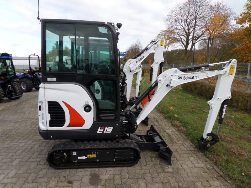 Minibagger of the type Bobcat E 19 (INT. 12), Neumaschine in Vehlow (Picture 1)