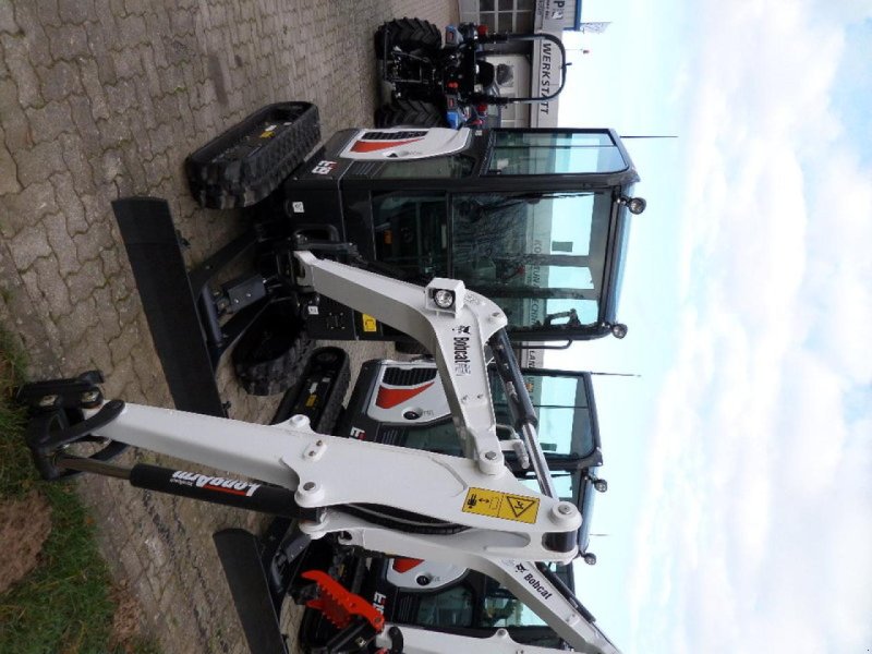 Minibagger of the type Bobcat E 19, Neumaschine in Vehlow