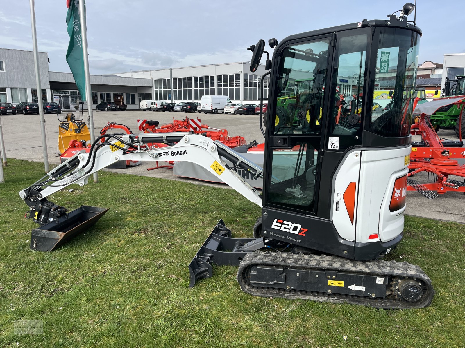 Minibagger des Typs Bobcat E 20z, Neumaschine in Eching (Bild 1)