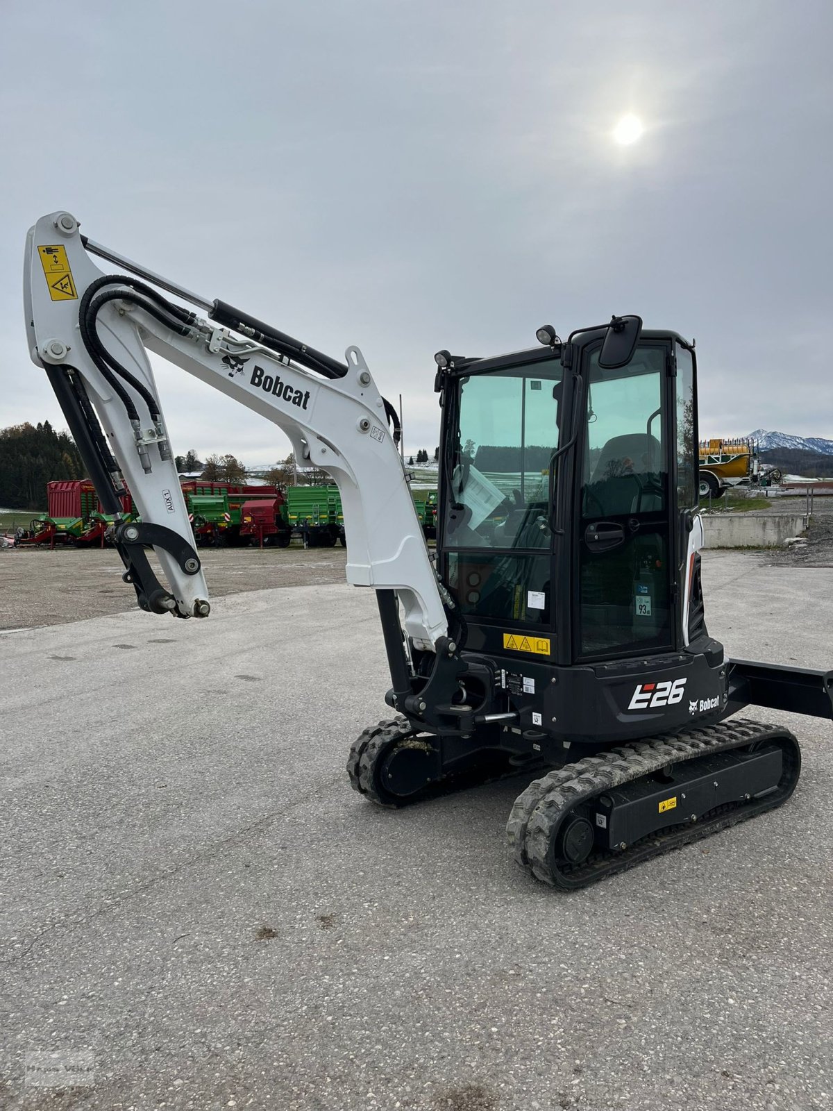 Minibagger of the type Bobcat E 26, Neumaschine in Antdorf (Picture 10)