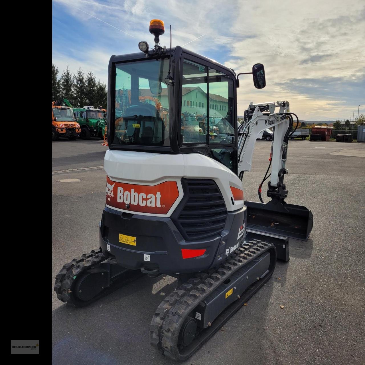 Minibagger of the type Bobcat E 26, Neumaschine in Weimar (Picture 3)