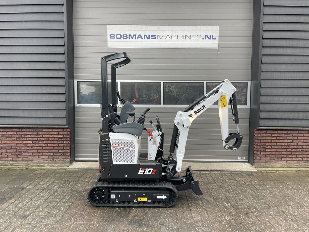 Minibagger tip Bobcat E10 z minigraver NIEUW ACTIE PRIJS, Neumaschine in Neer (Poză 1)