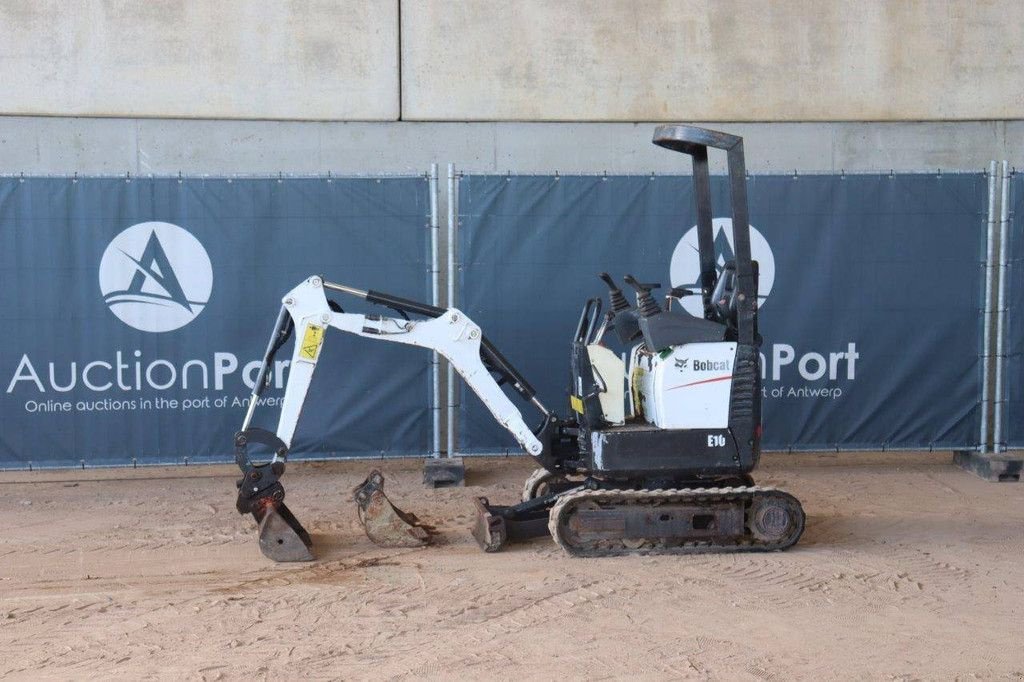 Minibagger tipa Bobcat E10, Gebrauchtmaschine u Antwerpen (Slika 1)