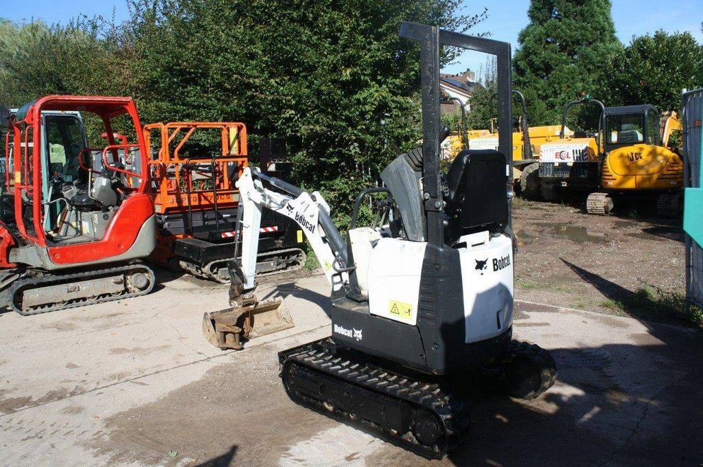 Minibagger des Typs Bobcat E10, Gebrauchtmaschine in Antwerpen (Bild 3)