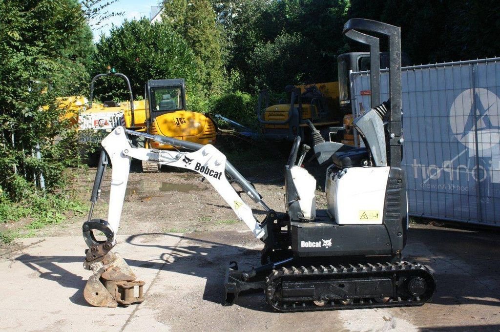 Minibagger des Typs Bobcat E10, Gebrauchtmaschine in Antwerpen (Bild 2)