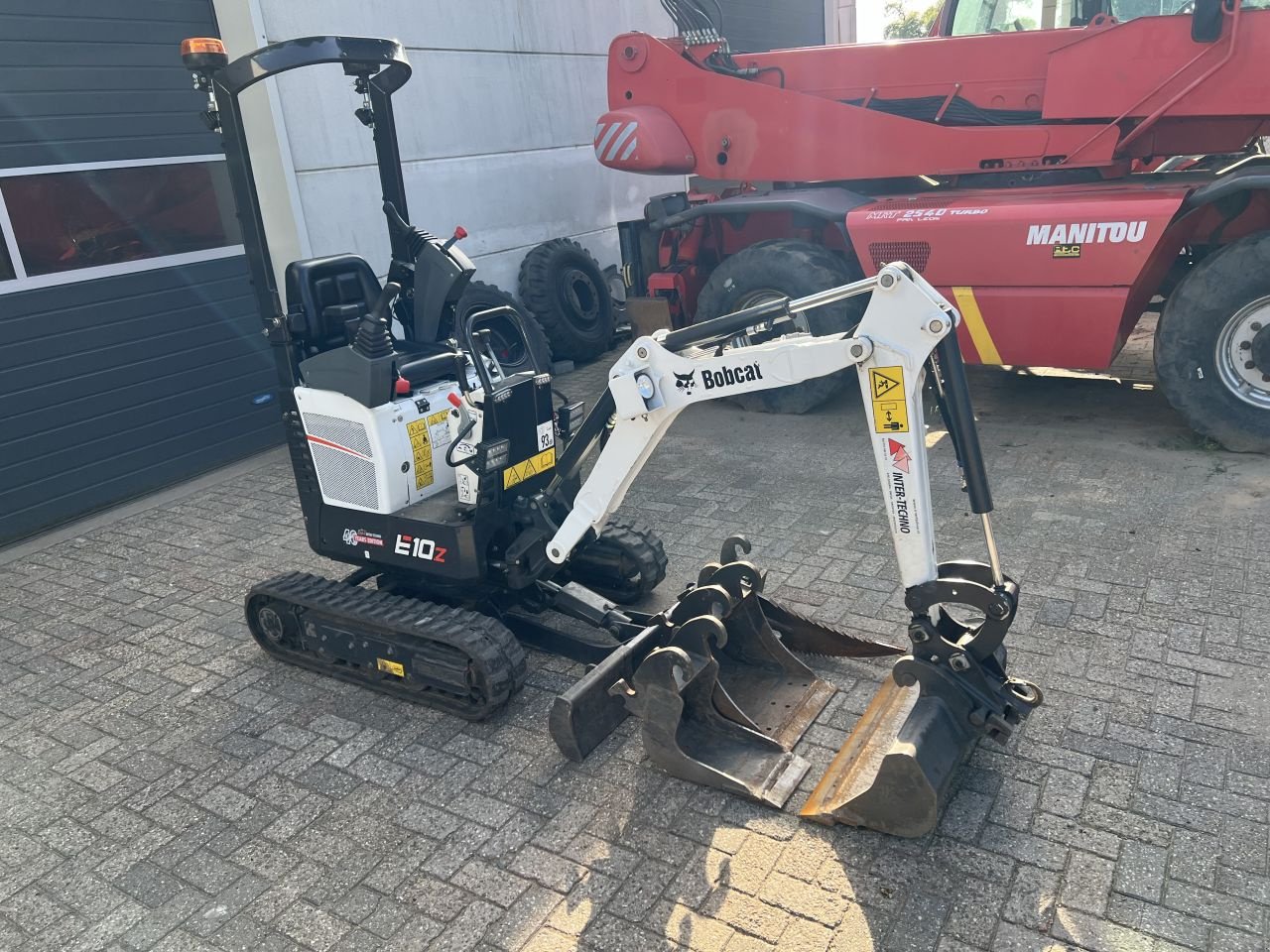 Minibagger del tipo Bobcat E10, Gebrauchtmaschine In Doetinchem (Immagine 4)