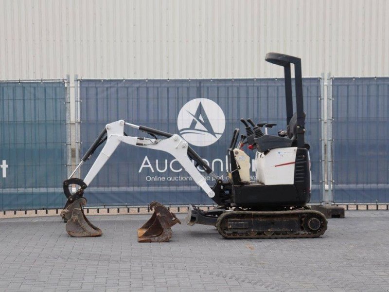 Minibagger des Typs Bobcat E10AAEM, Gebrauchtmaschine in Antwerpen (Bild 1)