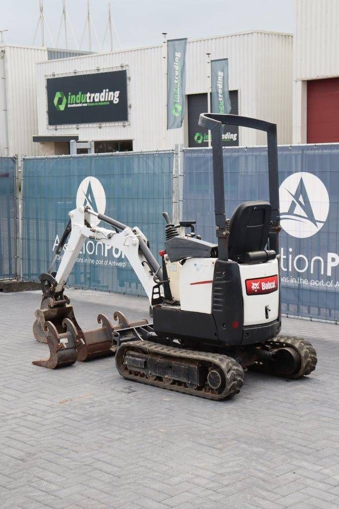 Minibagger типа Bobcat E10AAEM, Gebrauchtmaschine в Antwerpen (Фотография 4)