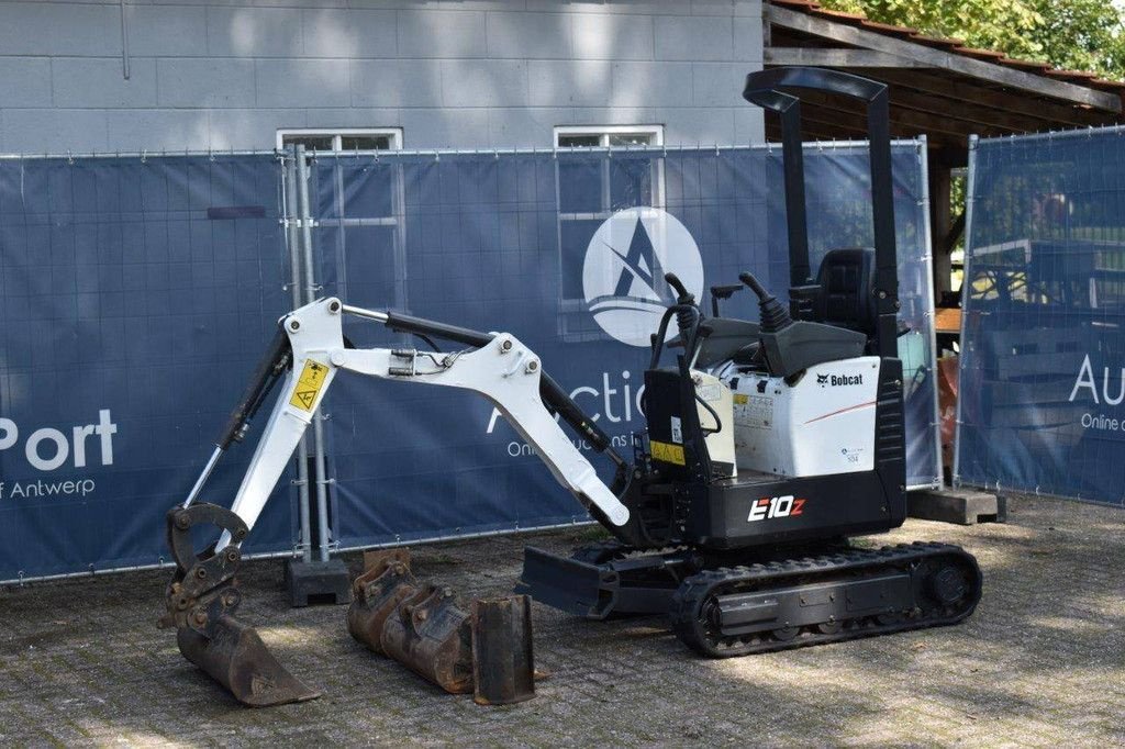 Minibagger типа Bobcat E10Z, Gebrauchtmaschine в Antwerpen (Фотография 10)