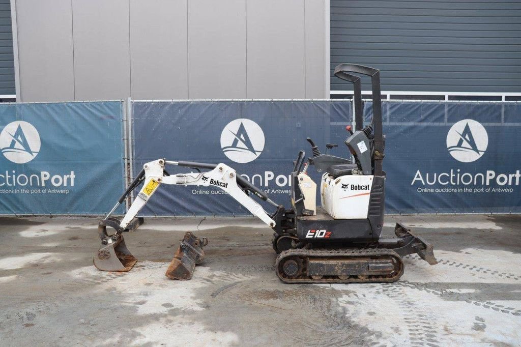 Minibagger del tipo Bobcat E10Z, Gebrauchtmaschine In Antwerpen (Immagine 2)