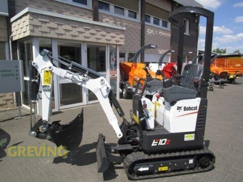 Minibagger of the type Bobcat E10Z, Neumaschine in Wesseling-Berzdorf (Picture 1)