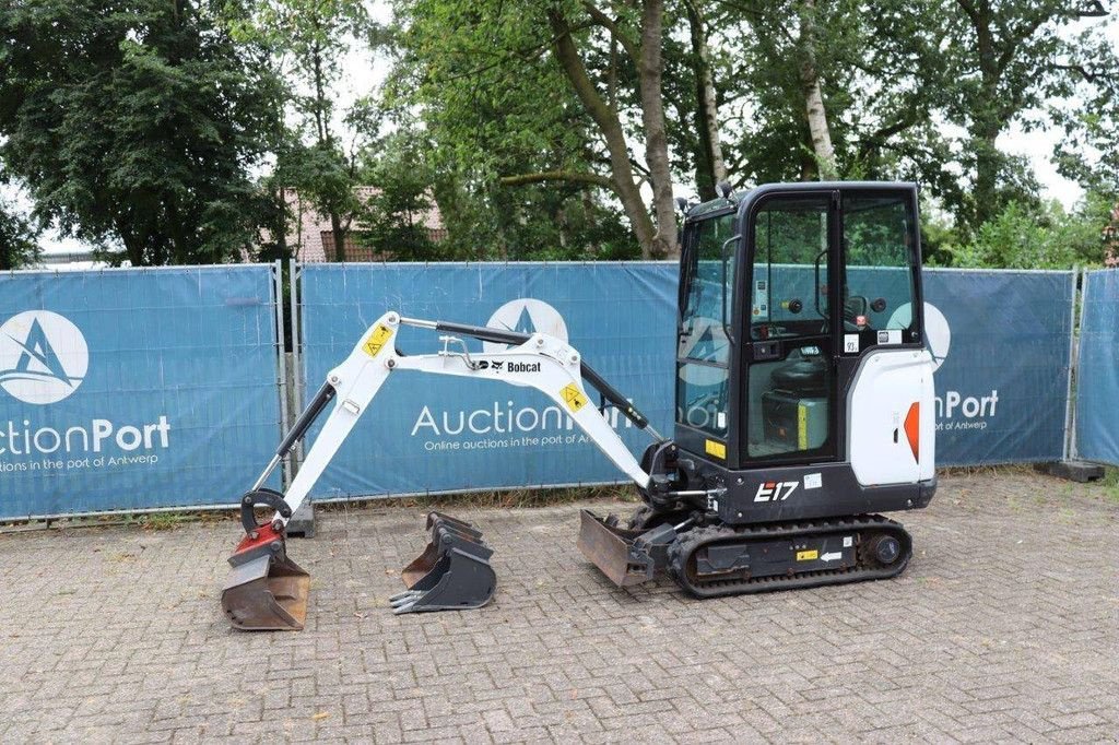 Minibagger du type Bobcat E17, Gebrauchtmaschine en Antwerpen (Photo 1)