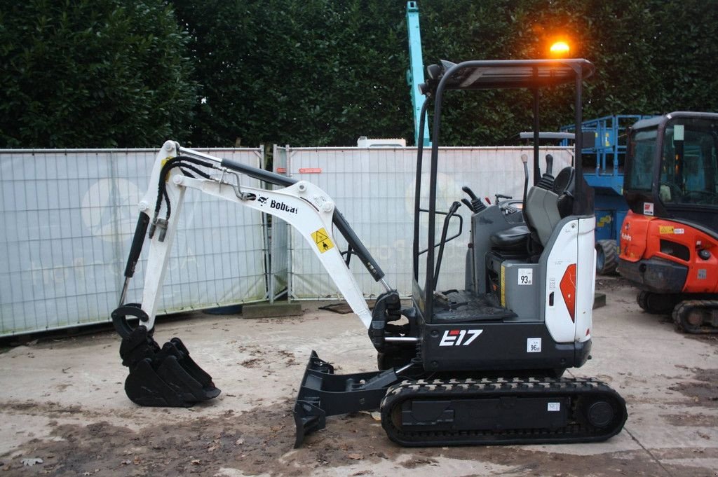 Minibagger типа Bobcat E17Z, Gebrauchtmaschine в Antwerpen (Фотография 2)