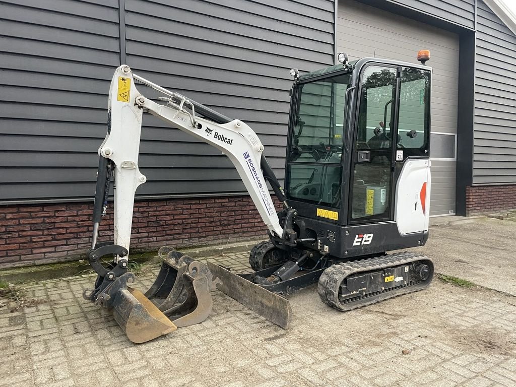 Minibagger typu Bobcat E19 minigraver BJ 2023 275 uur, Gebrauchtmaschine v Neer (Obrázek 3)