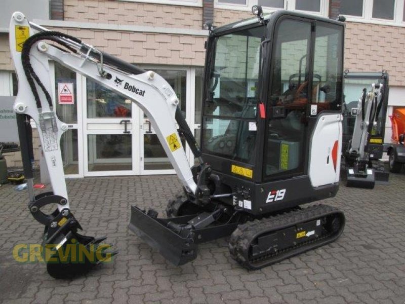 Minibagger of the type Bobcat E19, Neumaschine in Wesseling-Berzdorf (Picture 1)
