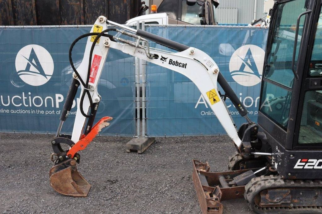 Minibagger типа Bobcat E20Z, Gebrauchtmaschine в Antwerpen (Фотография 10)