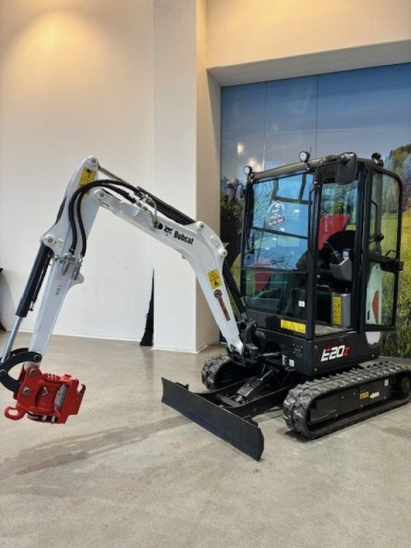 Minibagger du type Bobcat E20z, Neumaschine en Wallern (Photo 1)