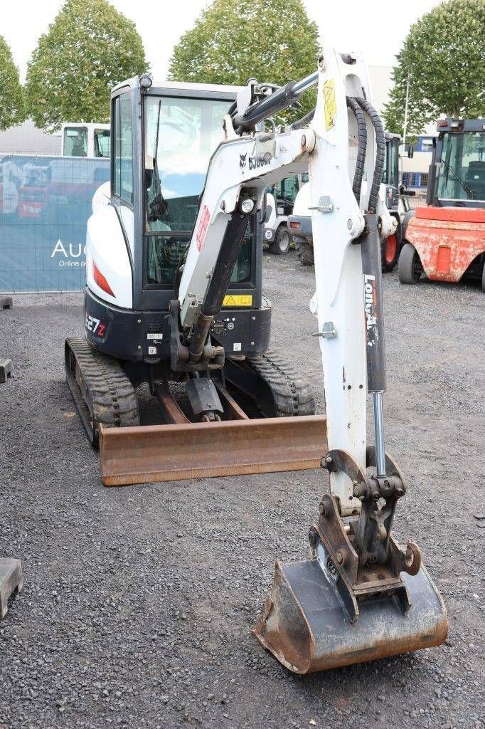 Minibagger del tipo Bobcat E27Z, Gebrauchtmaschine en Antwerpen (Imagen 7)