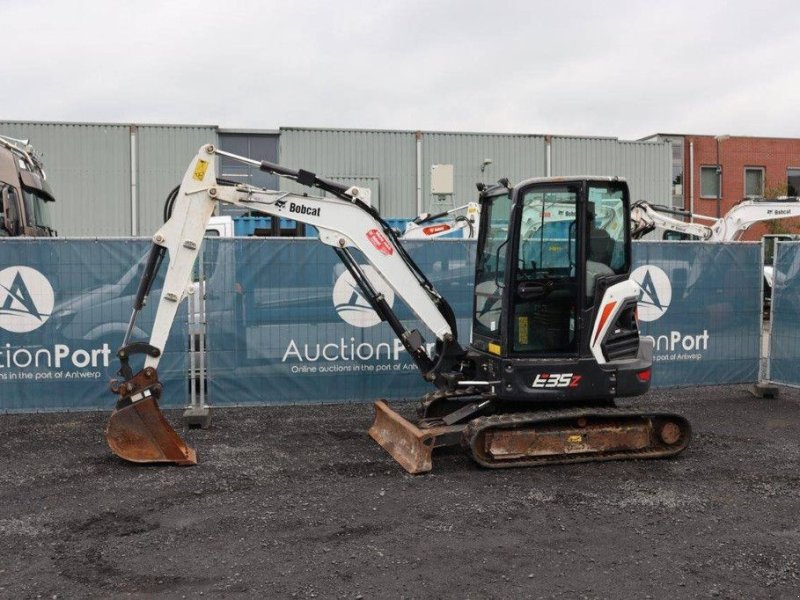 Minibagger du type Bobcat E35Z, Gebrauchtmaschine en Antwerpen (Photo 1)