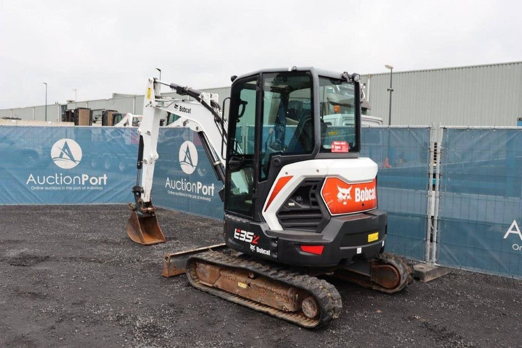 Minibagger typu Bobcat E35Z, Gebrauchtmaschine v Antwerpen (Obrázok 3)