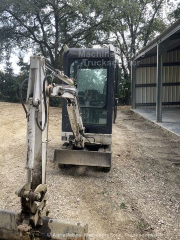 Minibagger van het type Bobcat X320, Gebrauchtmaschine in LOMBEZ (Foto 5)